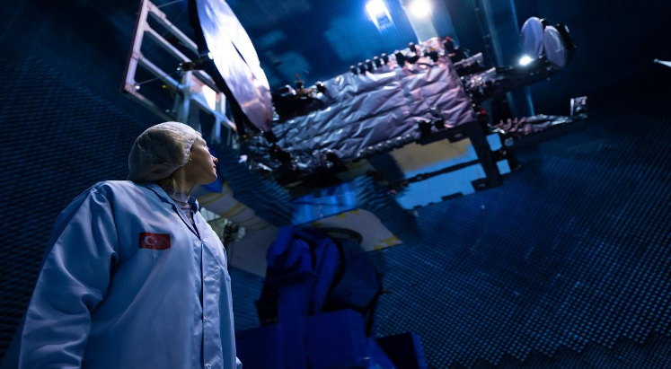 Türksat yeni ‘yerli uydu’ projesi için çalışmalara başladı