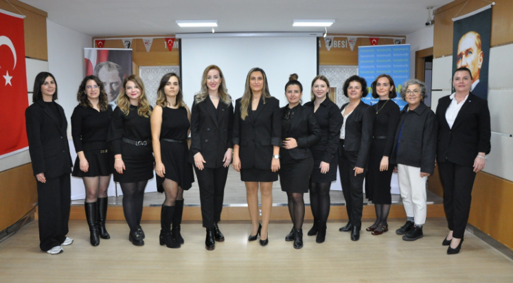 Kadın mühendisler  geleceğe ışık tutuyor