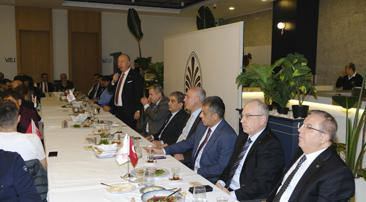DÖSİAD Geleneksel İftar Yemeğine katılım yoğun oldu