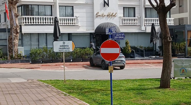 UKOME’den ‘İngiliz’ usulü trafik kaosu