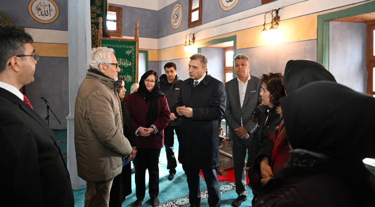 Vali Şahin Akseki'yi ziyaret etti