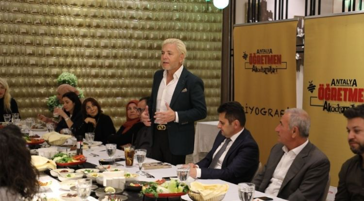 Cömertoğlu babasının başarılarını anlattı