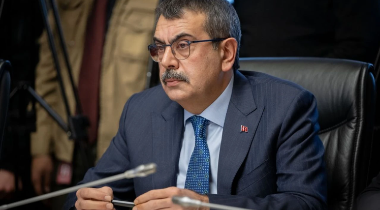 Bakan Tekin'den CHP'nin boykot çağrısına sert tepki