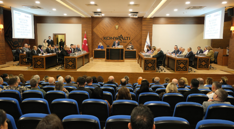 Konyaaltı Belediye meclisi toplanıyor