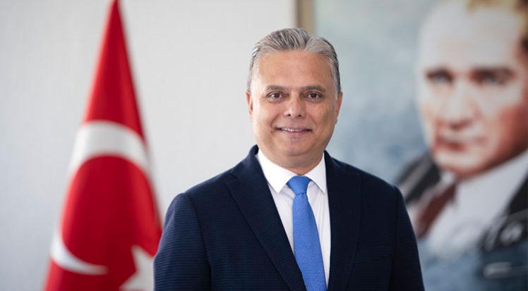 Ümit Uysal, CHP Genel Başkanlığına aday oldu