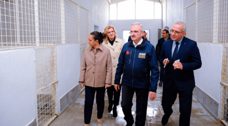 Munir Karaloğlu’dan Burdur çıkarması