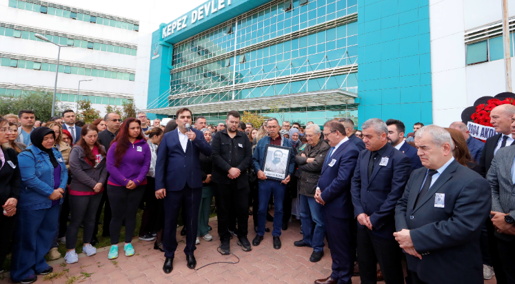 Hayatını kaybeden doktor son yolculuğuna uğurlandı