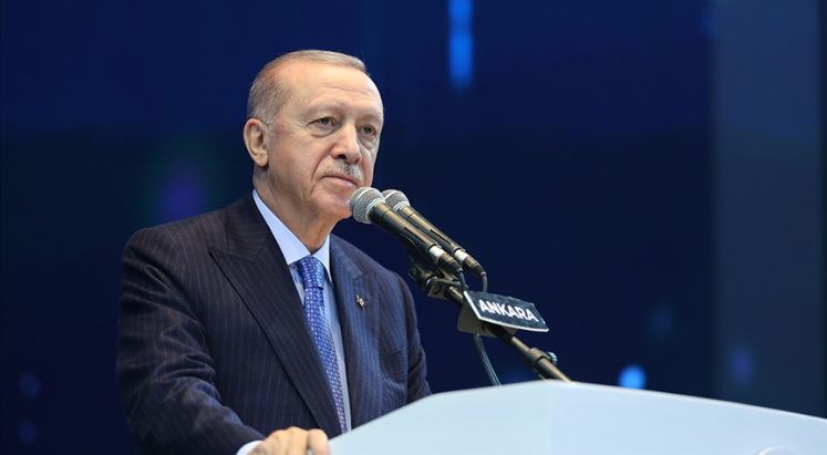 Cumhurbaşkanı Erdoğan, vefatının 32. yılında 8'inci Cumhurbaşkanı Özal'ı andı