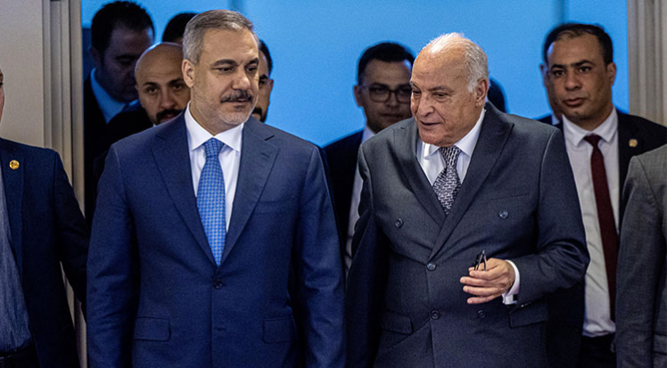 Bakan Fidan, Cezayirli mevkidaşı Attaf ile bir araya geldi