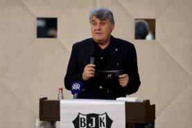 Beşiktaş’ın yeni sezon koleksiyonu Antalya’da tanıtıldı