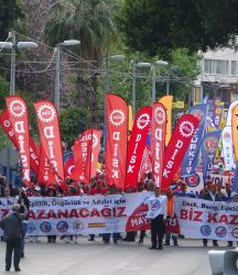 Antalya’da 1 Mayıs coşkuyla kutlandı