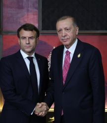 Cumhurbaşkanı Erdoğan, Macron ile görüştü