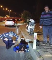 Devrilen motosikletin sürücüsü yaralandı