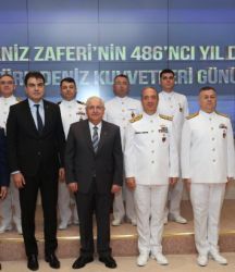 Bakan Güler, Deniz Kuvvetleri Komutanı Tatlıoğlu'nu kabul etti