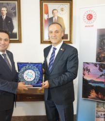 Rektör Türkdoğan, Türkiye-Umman Bilgi Diyaloğu Sempozyumu'na katıldı
