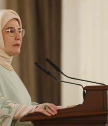 Emine Erdoğan’dan, 23 Nisan Ulusal Egemenlik ve Çocuk Bayramı mesajı