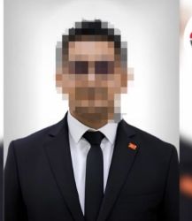 Siyasetten hücreye!