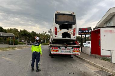 Alanya’da korsan taşımacılığa suçüstü