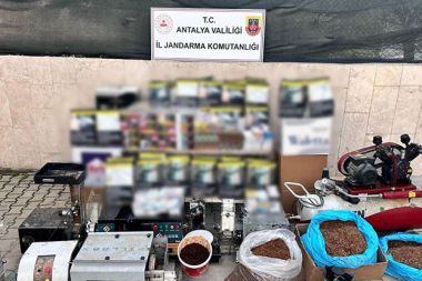 Antalya’da jandarmadan ‘Kaçak tütün’ operasyonu