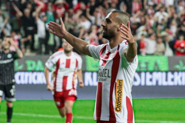 Antalyaspor’da Safouri belirsiz