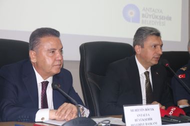 Kavşak çalışmaları hızla devam ediyor