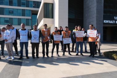 Konyaaltı’da işçiler grevde