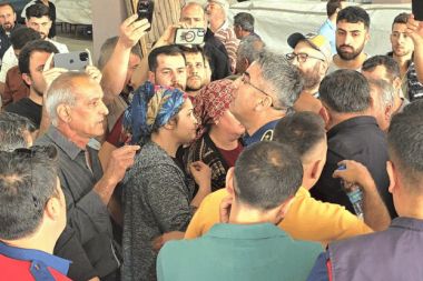 Kumluca'da esnaf-belediye gerilimi!