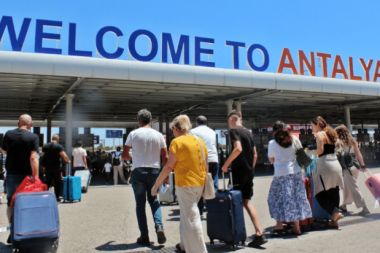 Antalya'da Kurban Bayramı tatili için oteller şimdiden yüzde 80 doldu