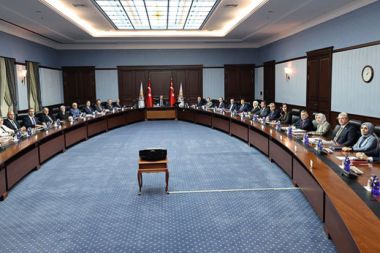 AK Parti MYK yoğun gündemle toplanıyor