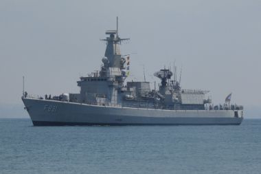 Belçika fırkateyni Antalya limanında