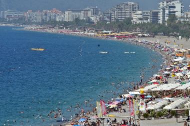 Yerli turist ilk çeyrekte seyahate 45,2 milyar lira harcadı