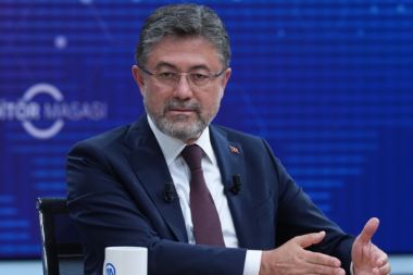 Bakan Yumaklı: Düzenlemeye uymayan belediyelere hapis cezası öngörülüyor