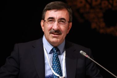 Cumhurbaşkanı Yardımcısı Cevdet Yılmaz’dan OVP mesajı