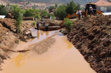 Elmalı'da hasar tespit çalışması yapıldı