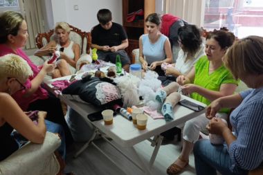 Antalya'da Ukraynalı ve Ruslar, kanserli çocuklar için bir araya geldi