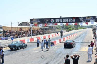 Oto Drag 1. Ayak Yarışları başladı