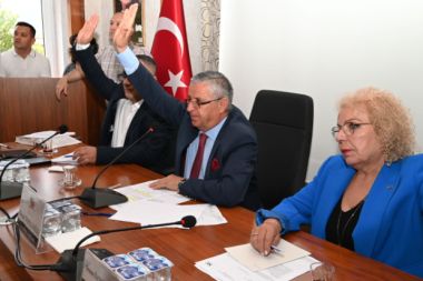Kemer Belediye Meclisinde şehit ailesini yıkan karar