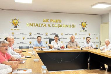 AK Parti ilçe başkanları toplantısı gerçekleştirildi