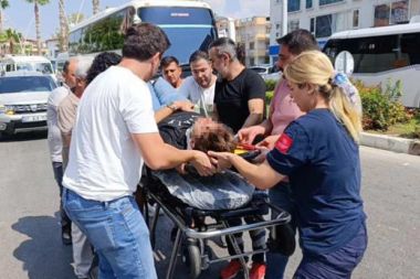 Manavgat'taki kazada motosiklet sürücüsü yaralandı
