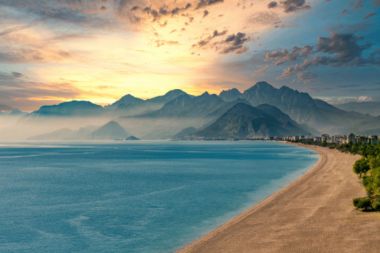 Antalya ve ilçelerinde bugün hava nasıl olacak?