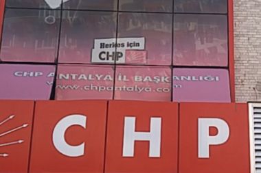 CHP Antalya İl Başkanlığının Coinle başı dertte