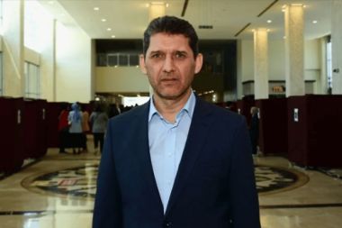 Başkan Çetin'e Instagram engeli