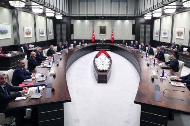 Kabine Beştepe'de toplandı