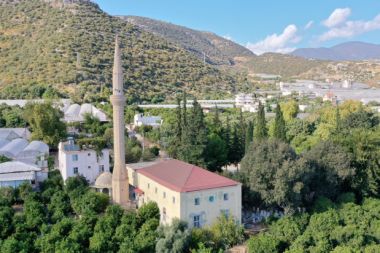 Finike Çavdır Büyük Camii restore ediliyor