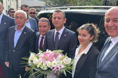 Özgür Özel Nar Festivali için Antalya'ya geldi
