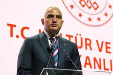 Bakan Ersoy’dan üçüncü çeyrek turizm verileri