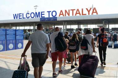 Antalya’da tatil rezervasyonlarda hareketlilik başladı