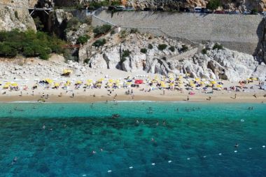 Bakan Ersoy duyurdu: Antalya’nın turizmi ödülle taçlandı
