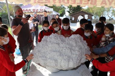 Ortaokul öğrencilerinden Taş Heykel Sempozyumu alanına ziyaret