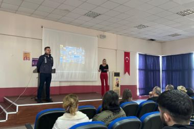 Üniversite öğrencilerine Siber eğitim